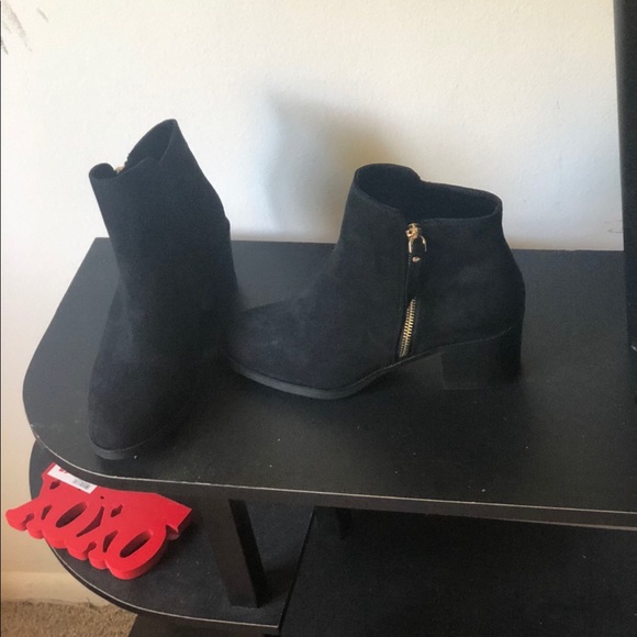 Boots - Picture 2 of 2